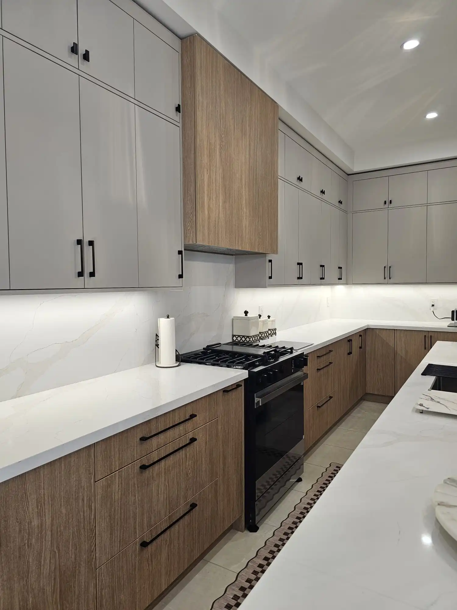 Custom kitchen design by Pine Kitchen Design Inc.